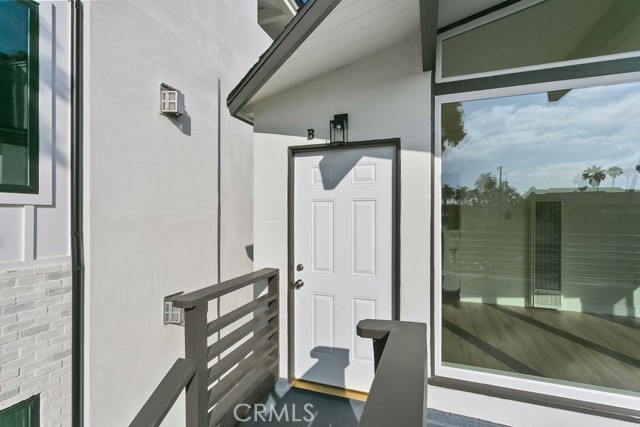 224 13th Street, Huntington Beach CA: https://media.crmls.org/medias/fd36e0e2-1280-4e62-970a-82363c8b2f77.jpg