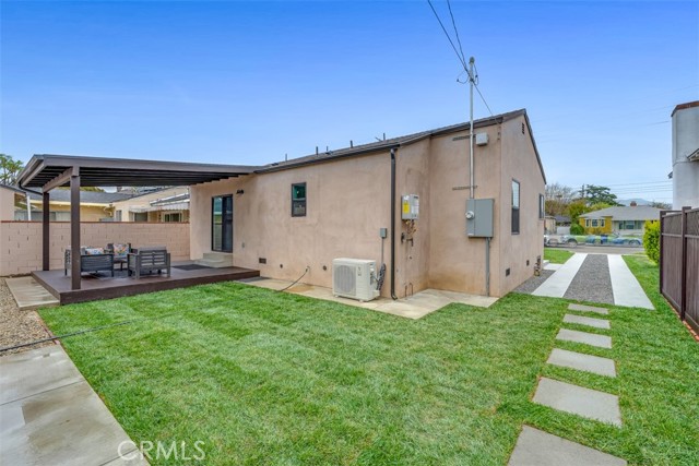 433 N Buena Vista Street, Burbank CA: https://media.crmls.org/medias/fd371822-0f2e-43a7-be86-5f6bee3bfec7.jpg