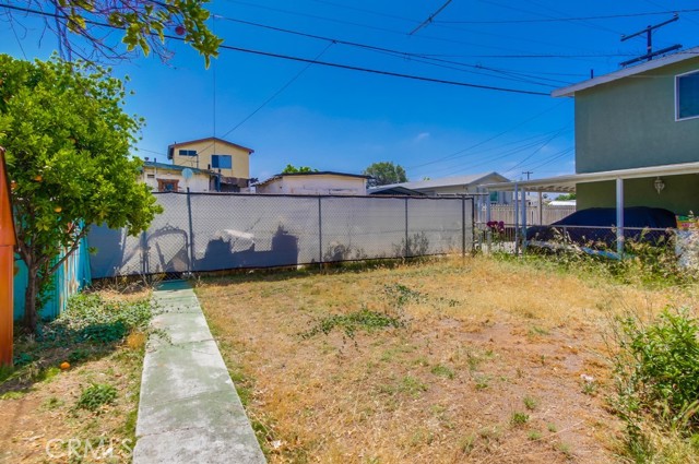 327 S 35th Street, San Diego CA: https://media.crmls.org/medias/fd37396e-3841-4fae-9ee1-6450060d6855.jpg