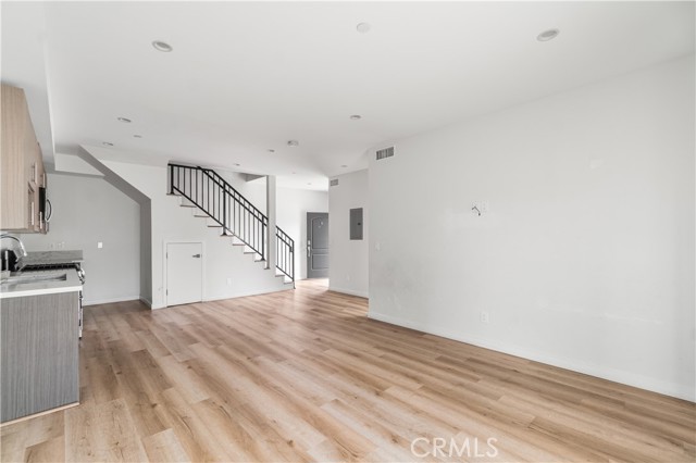 959 N Acacia, Compton CA: https://media.crmls.org/medias/fd37bb3e-e91c-4330-abc5-b33893b1d8bc.jpg