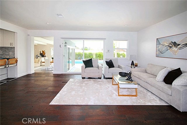 Detail Gallery Image 7 of 46 For 14212 Carfax Ave, Tustin,  CA 92780 - 4 Beds | 2 Baths
