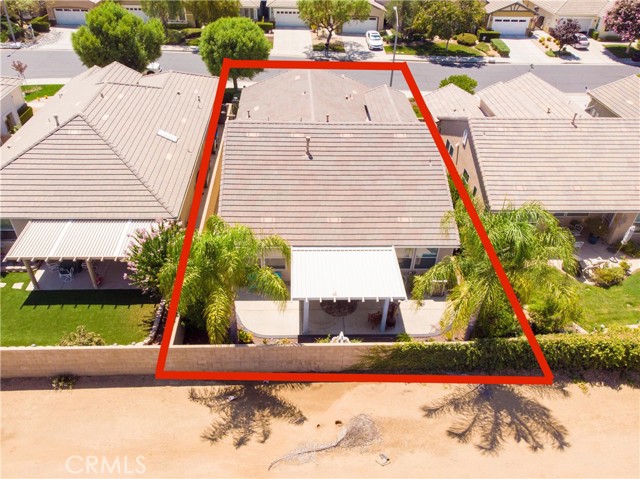 26112 Palm Breeze Lane, Menifee CA: https://media.crmls.org/medias/fd381b22-7076-4f84-8f43-de897ba55dc9.jpg