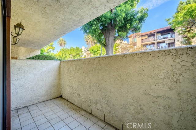 Detail Gallery Image 24 of 34 For 323 N Jackson #119,  Glendale,  CA 91206 - 2 Beds | 2/1 Baths