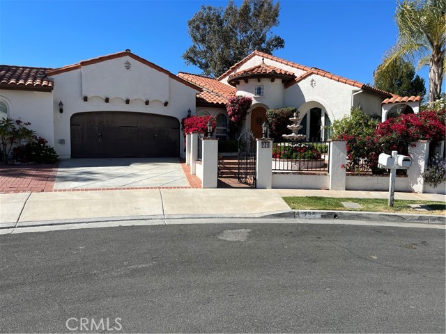 Detail Gallery Image 8 of 45 For 735 Rembrandt Cir, Corona,  CA 92882 - 4 Beds | 2 Baths