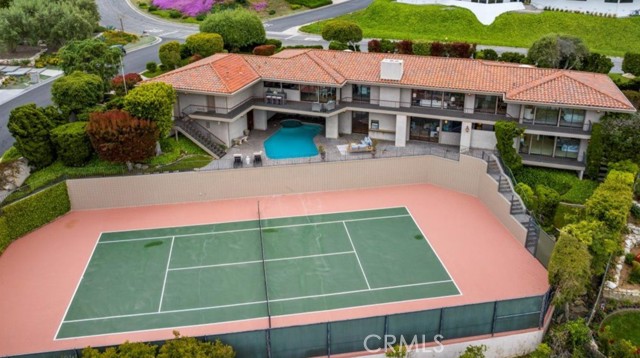 Large Corner Lot, with Tennis Court, Pool and Spa
