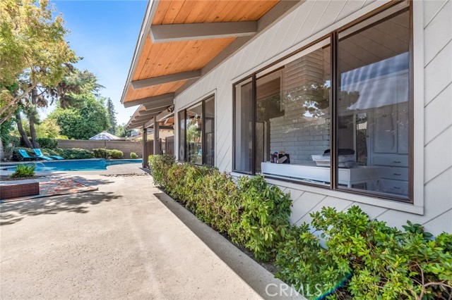 Detail Gallery Image 58 of 69 For 530 E Estate Dr, Tulare,  CA 93274 - 3 Beds | 3 Baths
