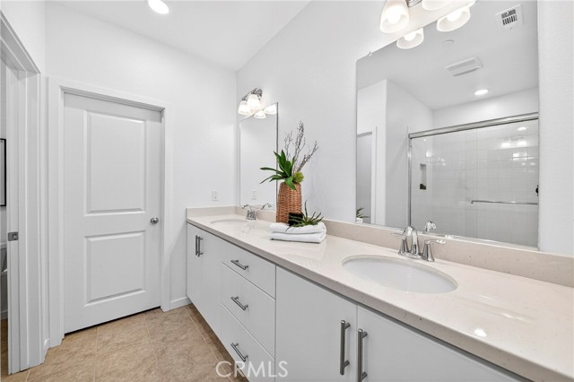 Detail Gallery Image 26 of 47 For 300 Vista Dr #94,  La Habra,  CA 90631 - 3 Beds | 2/1 Baths