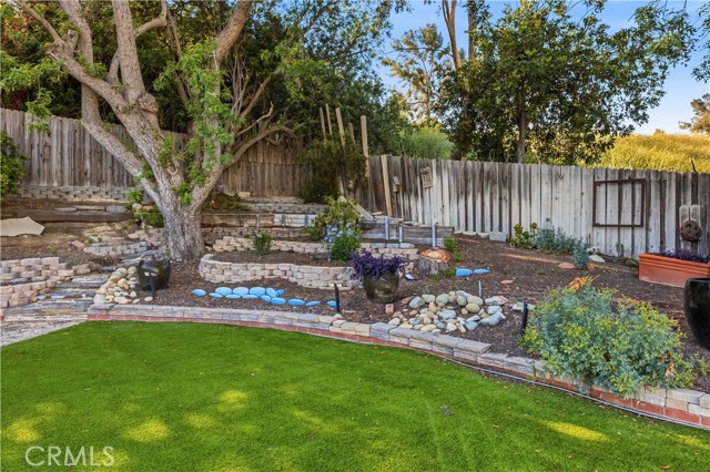 Detail Gallery Image 4 of 36 For 20305 Aetna, Woodland Hills,  CA 91367 - 3 Beds | 2 Baths