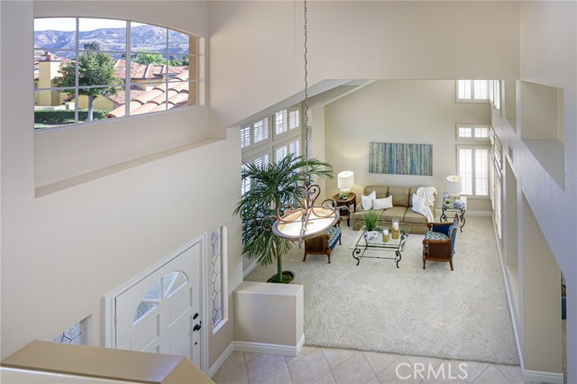 Detail Gallery Image 16 of 47 For 5555 Meadow Lake Ln, Yorba Linda,  CA 92887 - 3 Beds | 2/1 Baths