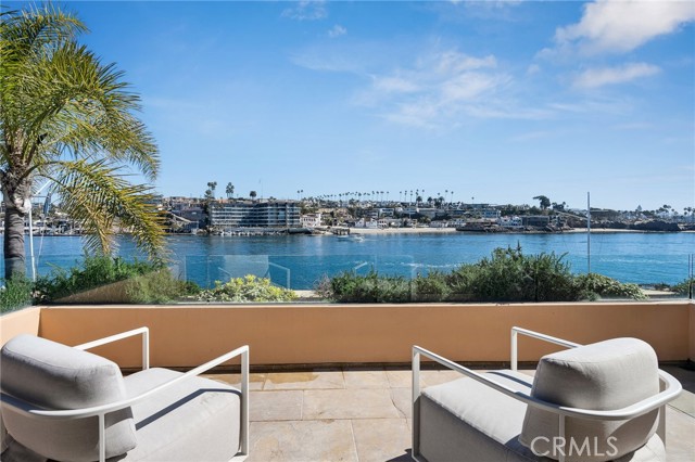 2278 Channel Rd Road, Newport Beach CA: https://media.crmls.org/medias/fd3cb02d-6bef-4c2a-8860-278d2d5b20cb.jpg