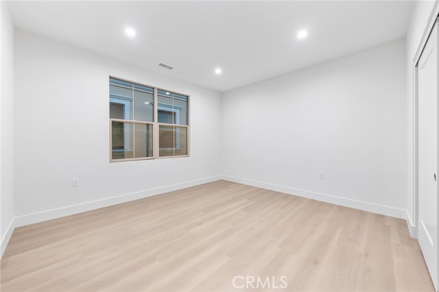 118 Sunnybank, Irvine CA: https://media.crmls.org/medias/fd3d30b3-12d3-4bd8-9528-4021c1e31841.jpg