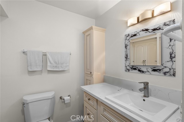 Detail Gallery Image 11 of 22 For 4714 Park Granada #203,  Calabasas,  CA 91302 - 2 Beds | 2 Baths
