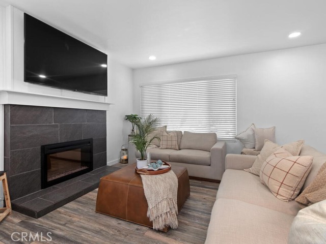 Detail Gallery Image 12 of 62 For 1914 Radford St, Oceanside,  CA 92056 - 4 Beds | 2/1 Baths