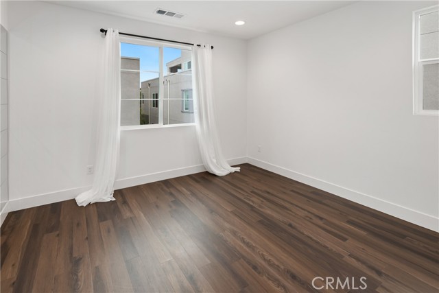 167 Tenor, Irvine CA: https://media.crmls.org/medias/fd3dc971-3d28-4359-8083-bc27e7ab6330.jpg