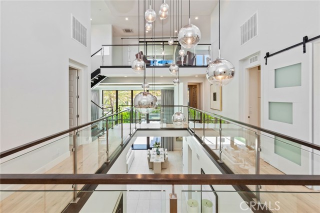 61 Hartman, Irvine CA: https://media.crmls.org/medias/fd3dd623-1d41-40c5-8193-1a6ad250fff9.jpg