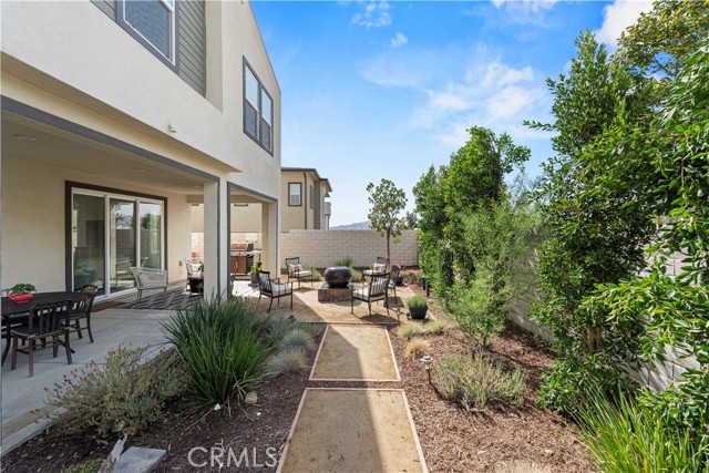 27774 Marquee Drive, Valencia CA: https://media.crmls.org/medias/fd3ed96c-1e37-4bc7-92d8-aaef2f44f627.jpg