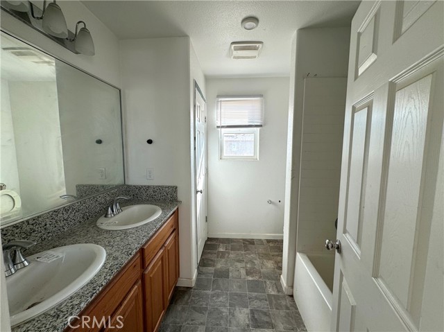 Detail Gallery Image 11 of 31 For 194 Harp Ct, Merced,  CA 95341 - 4 Beds | 2/1 Baths