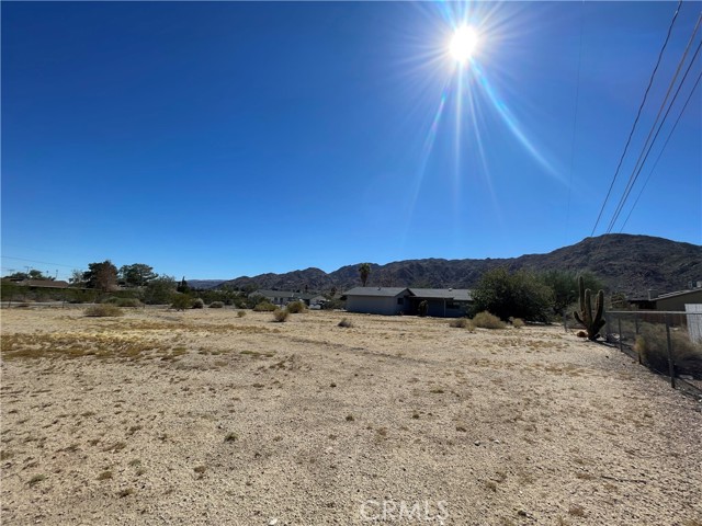 6836 Eucalyptus Avenue, Twentynine Palms, California 92277, 3 Bedrooms Bedrooms, ,2 BathroomsBathrooms,Residential,For Sale,6836 Eucalyptus Avenue,CRSW24198436