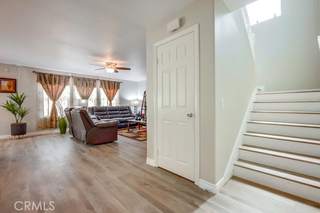 Detail Gallery Image 3 of 27 For 341 Pomegranate St, San Jacinto,  CA 92582 - 5 Beds | 3 Baths