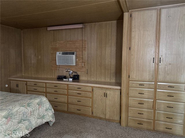 9080 Bloomfield Ave Avenue, Cypress CA: https://media.crmls.org/medias/fd40f180-0379-4071-9c6f-27ed788f4a4c.jpg