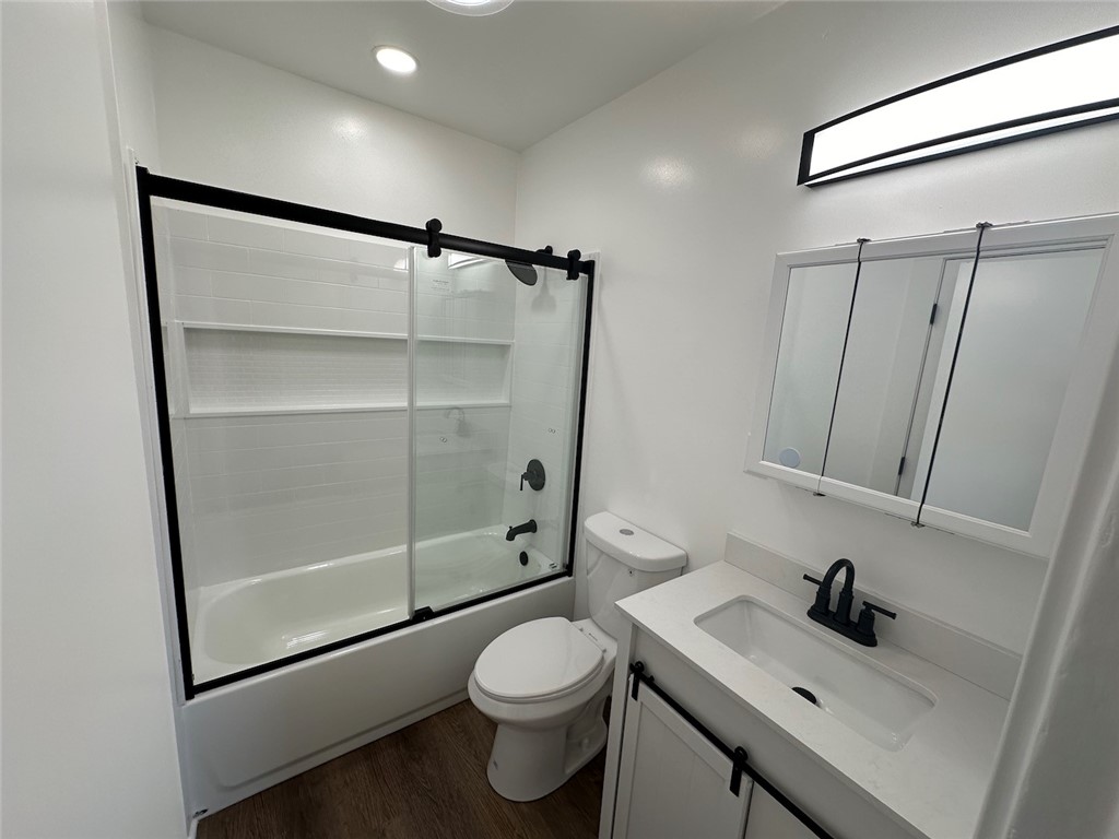 Detail Gallery Image 16 of 19 For 821 N San Gabriel Ave, Azusa,  CA 91702 - 2 Beds | 2 Baths