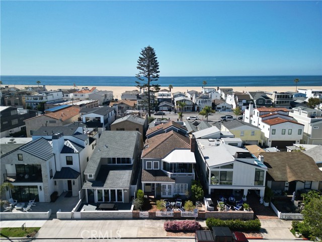 Detail Gallery Image 29 of 37 For 123 E Bay Ave, Newport Beach,  CA 92661 - 3 Beds | 3 Baths