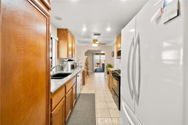 Detail Gallery Image 9 of 36 For 766 via Casitas, Hemet,  CA 92545 - 2 Beds | 2 Baths