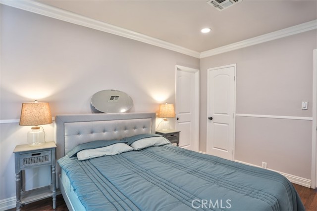 307 W 11th Street, Azusa CA: https://media.crmls.org/medias/fd423ac8-2446-4682-834b-1e9279f929fa.jpg