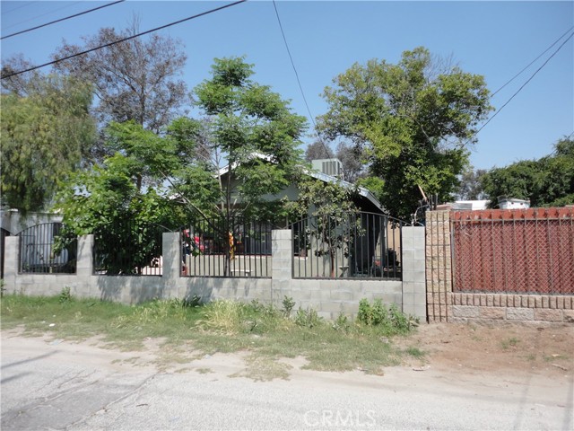 895 S Sunnyside Avenue, San Bernardino, CA, 92408 895 S Sunnyside Avenue, San Bernardino, CA, 92408