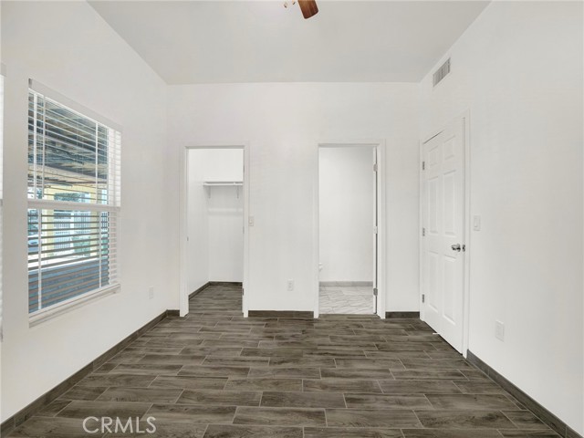 Detail Gallery Image 12 of 22 For 14545 Margate St #1,  Sherman Oaks,  CA 91411 - 3 Beds | 2 Baths