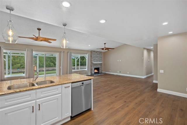 22182 Platino, Mission Viejo CA: https://media.crmls.org/medias/fd43407d-e25d-49f3-98ba-8c2d733d8f97.jpg