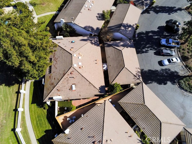 Detail Gallery Image 9 of 17 For 1104 Glenbridge Cir, Westlake Village,  CA 91361 - 2 Beds | 2 Baths