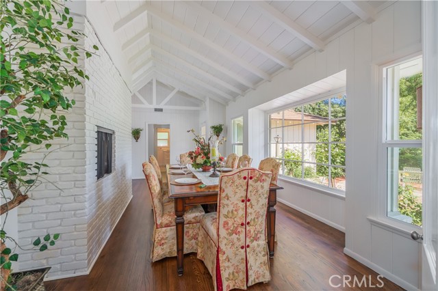 3131 E Cortez Street, West Covina CA: https://media.crmls.org/medias/fd4431e7-11f2-402b-bc14-da73dfab5b81.jpg