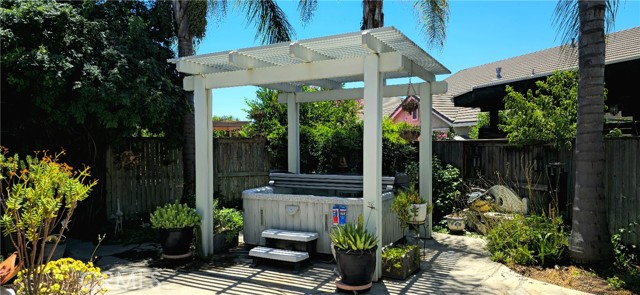 Detail Gallery Image 16 of 19 For 201 Coastal Ln., Waterford,  CA 95386 - 5 Beds | 3/1 Baths