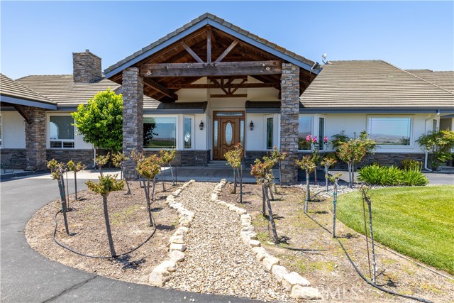 4995 Mill Road, Paso Robles CA: https://media.crmls.org/medias/fd44f3fe-d141-4dbb-b188-6bb1364bccbb.jpg