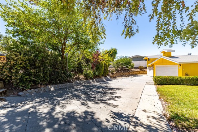 7240 Iverson Place, Paso Robles CA: https://media.crmls.org/medias/fd45412b-b0f9-485f-9802-619b61057362.jpg