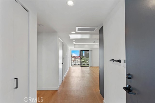 Detail Gallery Image 14 of 17 For 321 S Oxford Ave #606,  Los Angeles,  CA 90020 - 2 Beds | 2 Baths