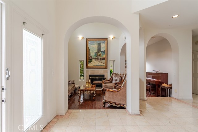 Detail Gallery Image 8 of 75 For 605 N 18th St, Montebello,  CA 90640 - 4 Beds | 3 Baths