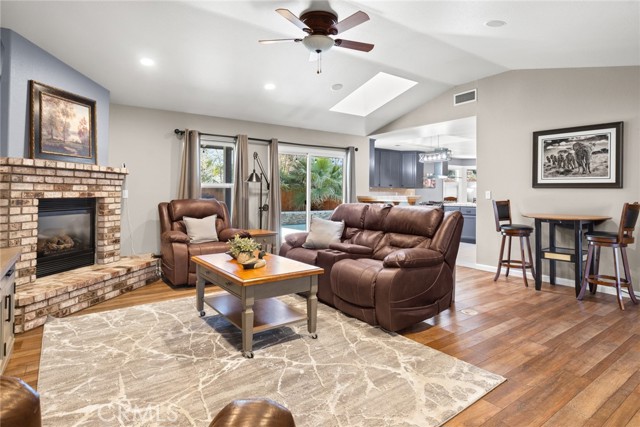 Detail Gallery Image 3 of 29 For 213 Denali Dr, Chico,  CA 95973 - 4 Beds | 3 Baths