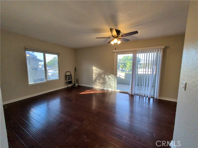 Detail Gallery Image 6 of 12 For 779 Gianni, Corona,  CA 92879 - 2 Beds | 1 Baths