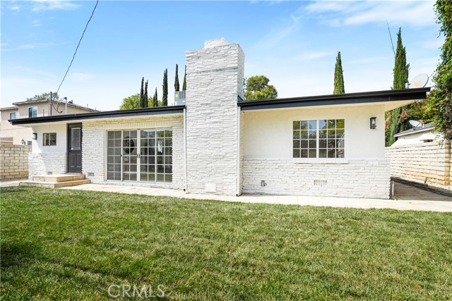 Detail Gallery Image 45 of 46 For 18324 Sylvan St, Tarzana,  CA 91335 - 4 Beds | 2 Baths