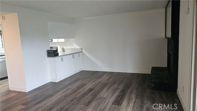 Detail Gallery Image 5 of 30 For 22935 Maple Ave a,  Torrance,  CA 90505 - 2 Beds | 2 Baths