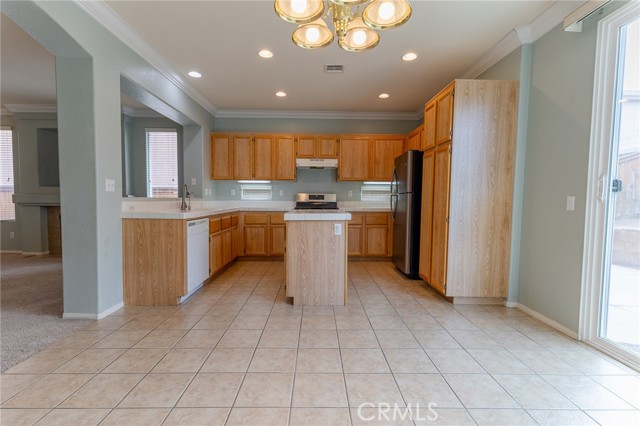 Detail Gallery Image 9 of 26 For 9382 Dragon Tree, Hesperia,  CA 92344 - 3 Beds | 2 Baths