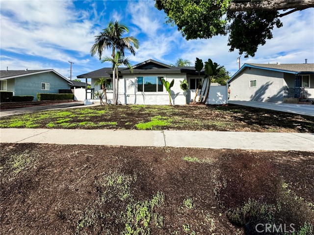 7950 Spinel Ave, Rancho Cucamonga, CA 91730