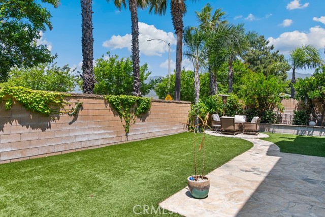 Detail Gallery Image 32 of 41 For 5460 Turin Way, Fontana,  CA 92336 - 4 Beds | 3 Baths