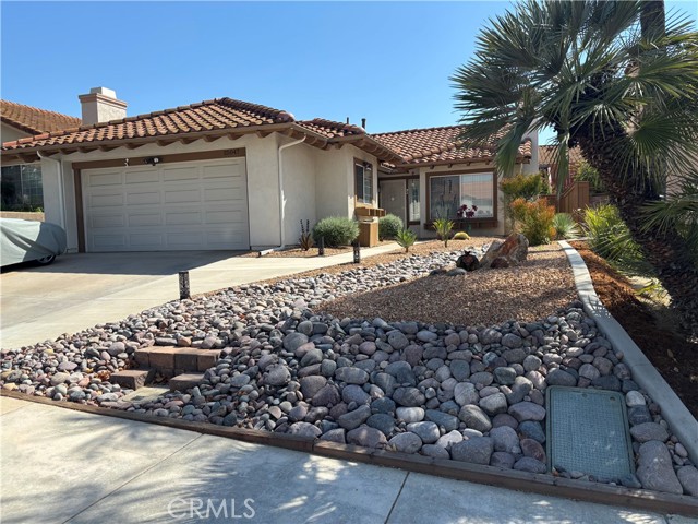 25047 Parkcrest Drive, Murrieta CA: https://media.crmls.org/medias/fd4b1b99-29e2-41a8-9a3f-172175353530.jpg