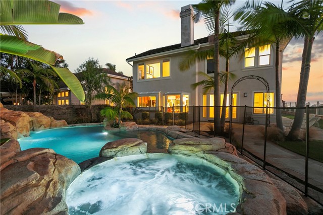 1 Pacifico, Laguna Niguel CA: https://media.crmls.org/medias/fd4b2379-9af1-45bd-959e-b8286641252c.jpg