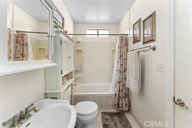 Detail Gallery Image 15 of 48 For 556 S Clementine St, Anaheim,  CA 92805 - 3 Beds | 1 Baths