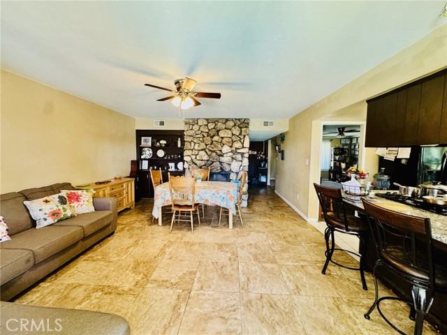 Detail Gallery Image 15 of 32 For 3208 Sunview Dr, Bakersfield,  CA 93306 - 3 Beds | 2 Baths