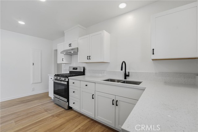 Detail Gallery Image 11 of 26 For 800 N Clementine St, Anaheim,  CA 92805 - 2 Beds | 1 Baths